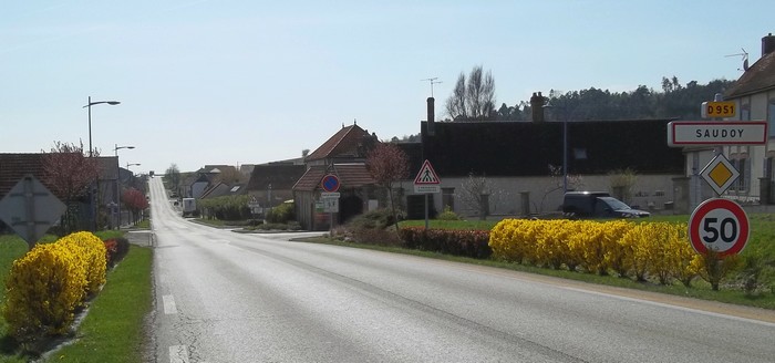 entre village 03.2012